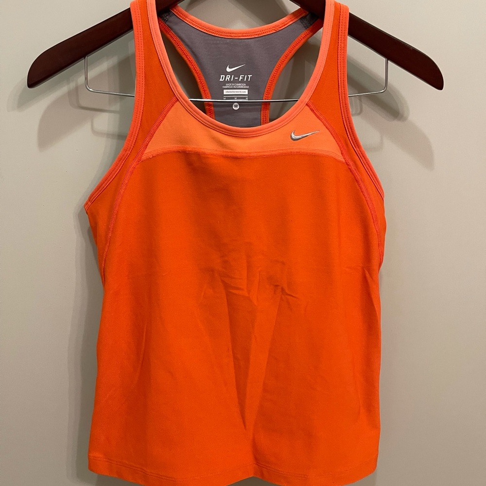 Women’s Nike Dri-Fit workout top with built-in bra, size M